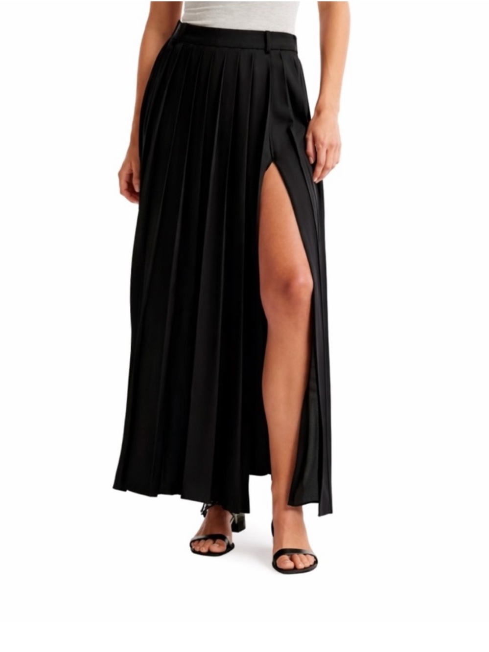 NWT Abercrombie black pleated maxi skirt w/ slits size S regular